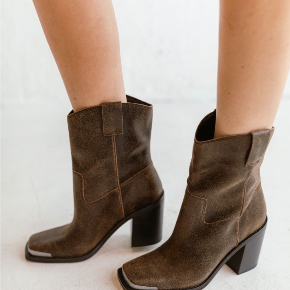 Dolce Vita Brown Leather Ankle Boots